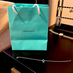 Tiffany & Co Loving Heart Bracelet